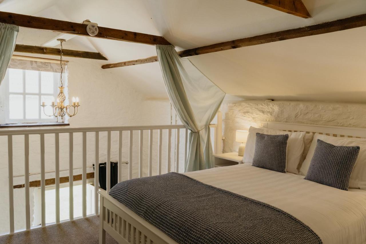Little England Retreats - Cottage, Yurt And Shepherd Huts Othery 외부 사진