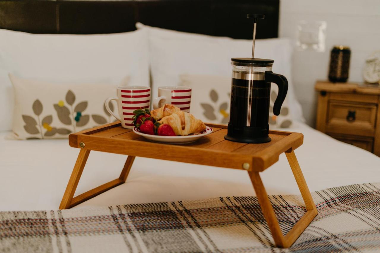 Little England Retreats - Cottage, Yurt And Shepherd Huts Othery 외부 사진