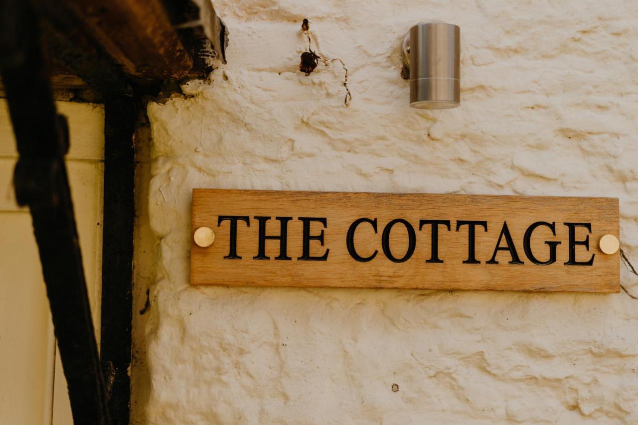 Little England Retreats - Cottage, Yurt And Shepherd Huts Othery 외부 사진