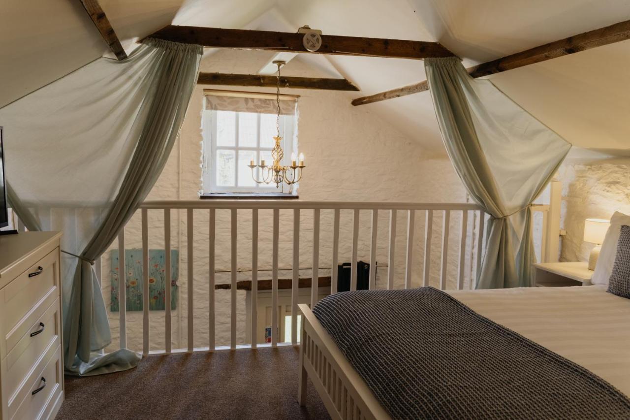 Little England Retreats - Cottage, Yurt And Shepherd Huts Othery 외부 사진